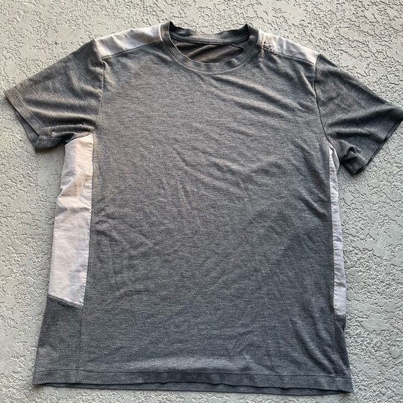 lululemon athletica Other - Men’s Lululemon T-shirt size Large